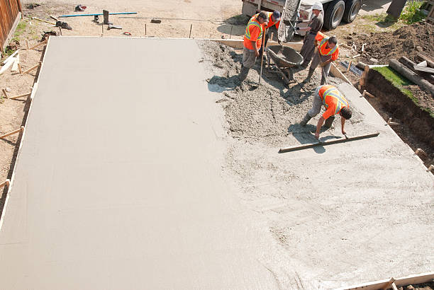 Best Concrete Sidewalk Installation  in Butler, MO